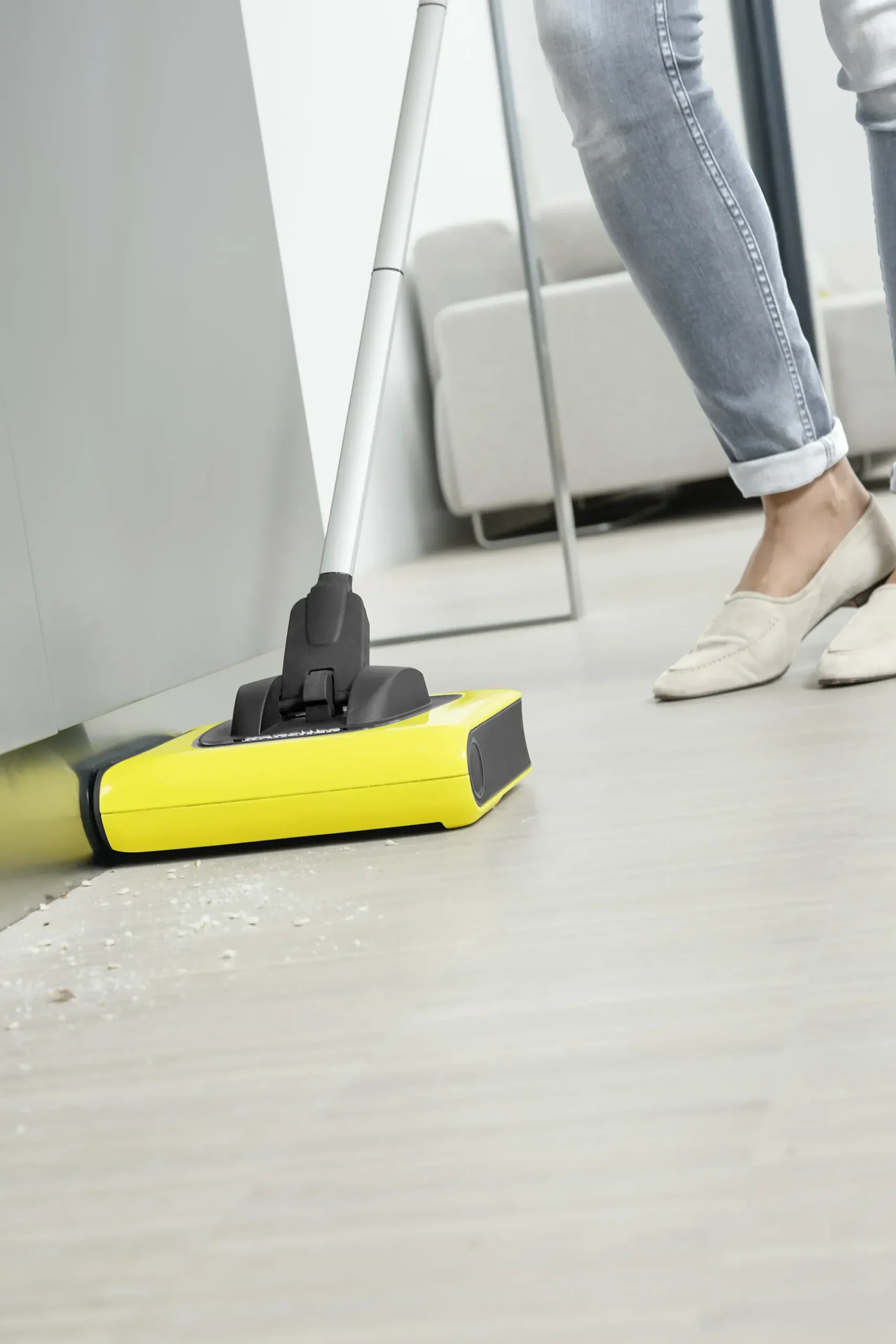 Elektrisk batteridrevet feiekost KB 5-Kärcher Clearance