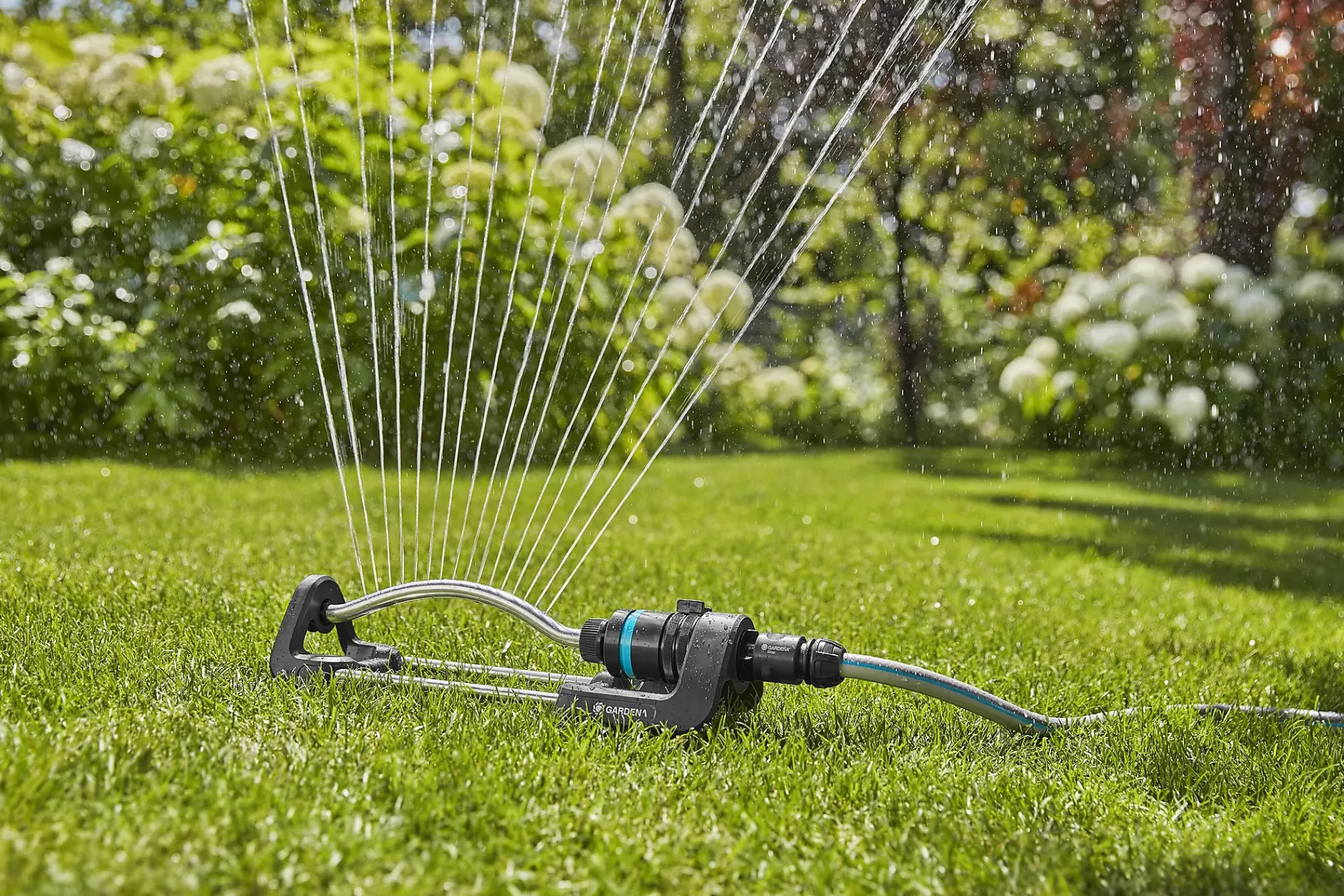 Firkantspreder 90-220m2 uv-og frostsikker-Gardena Discount