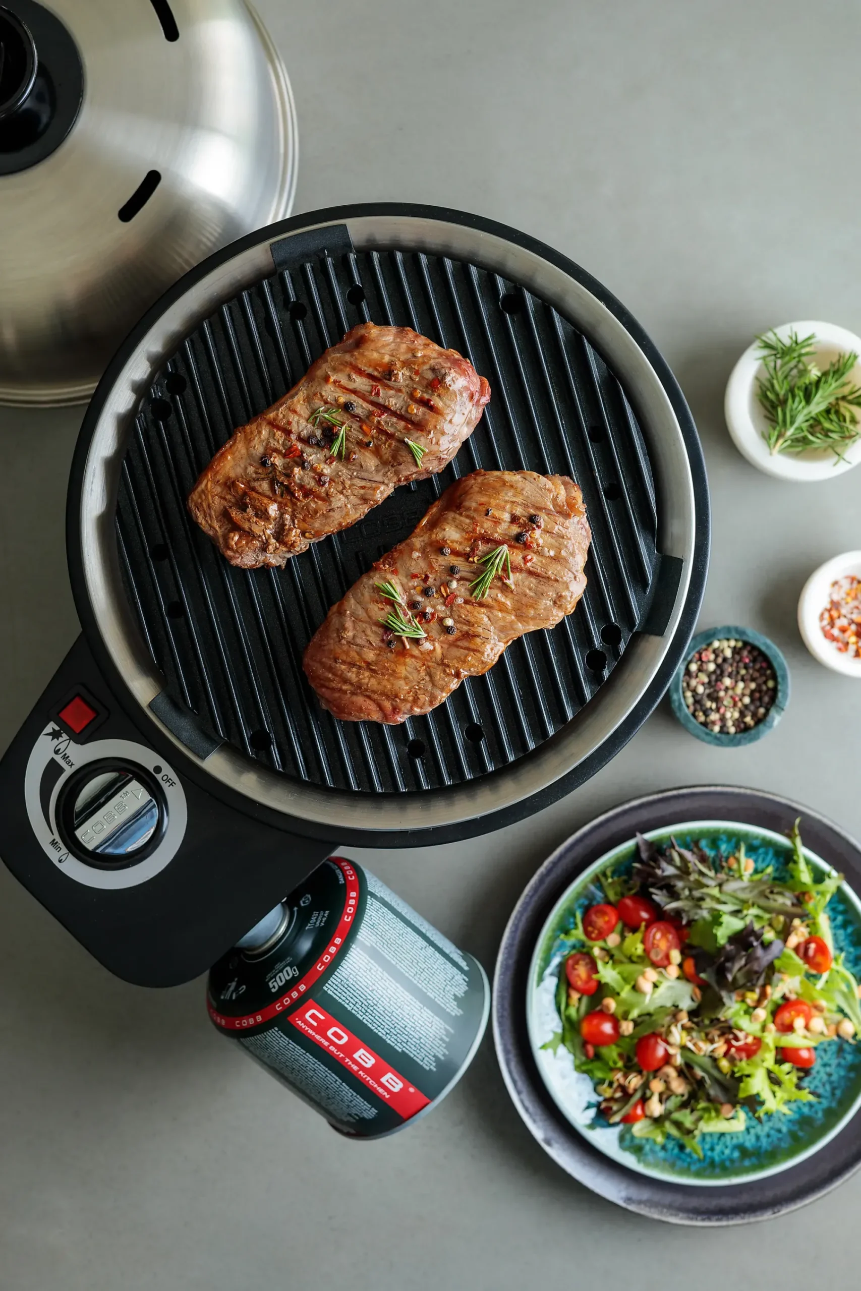 Grill Premier Gass De luxe 2.0-Cobb Sale
