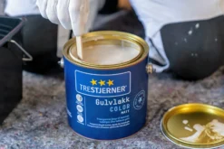 Gulvlakk color 2,7l-Trestjerner New