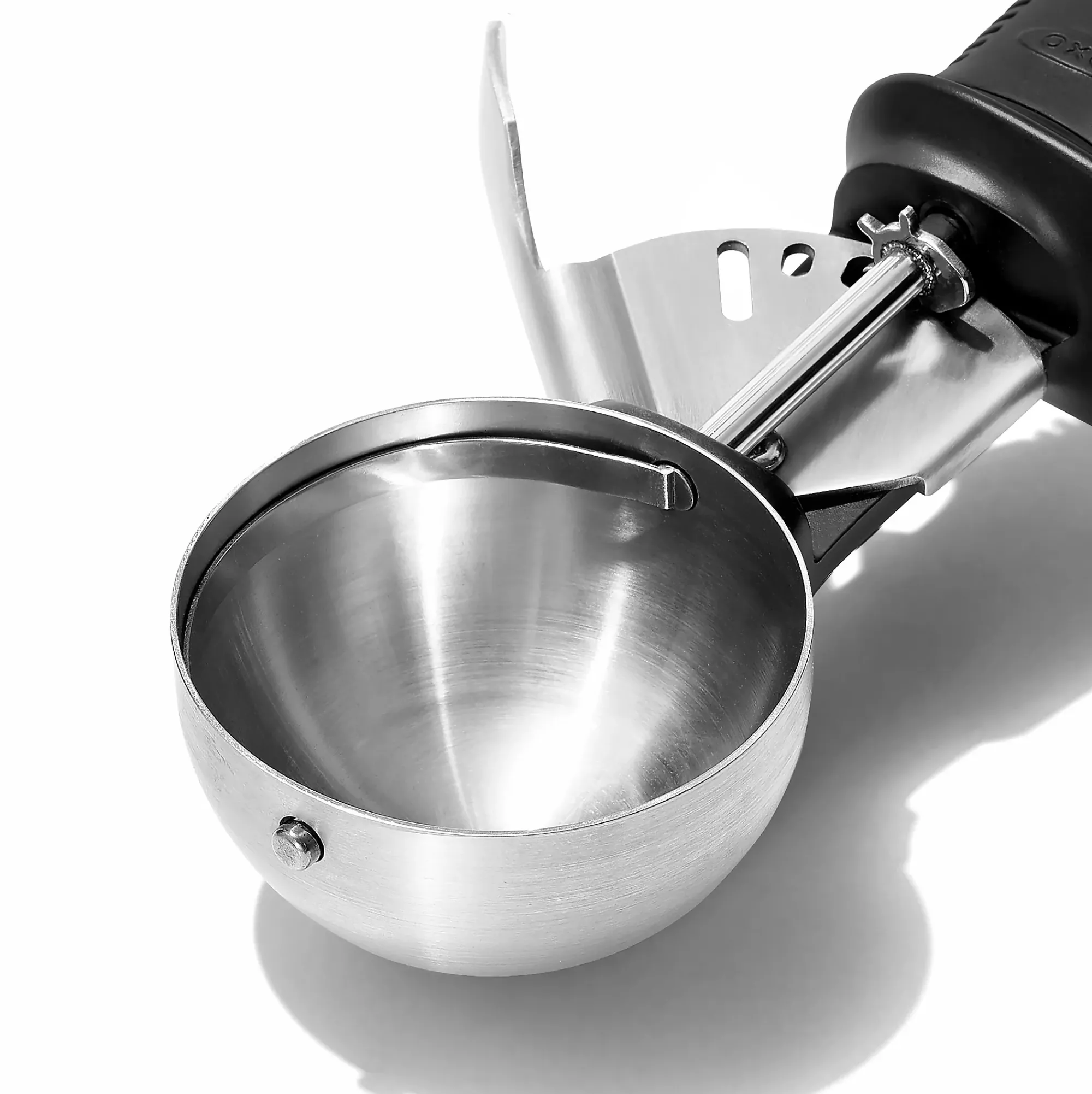 Isskje med utkaster-Oxo Outlet