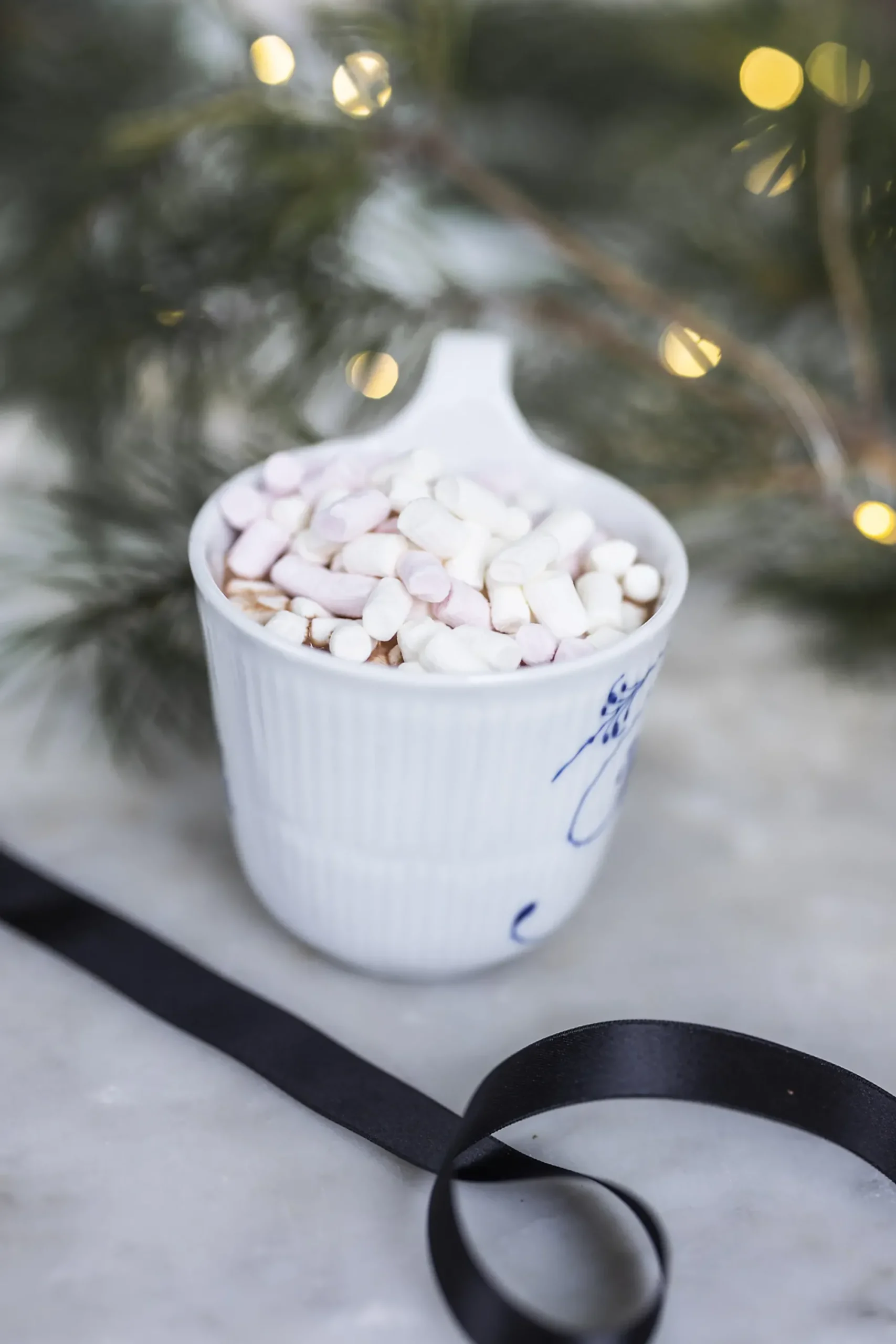 Kakaobombe med melkesjokolade og marshmallows-Cemo gourmet Best