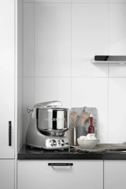 Kjøkkenmaskin assistent jubilee silver (akm6230js)-Ankarsrum Outlet