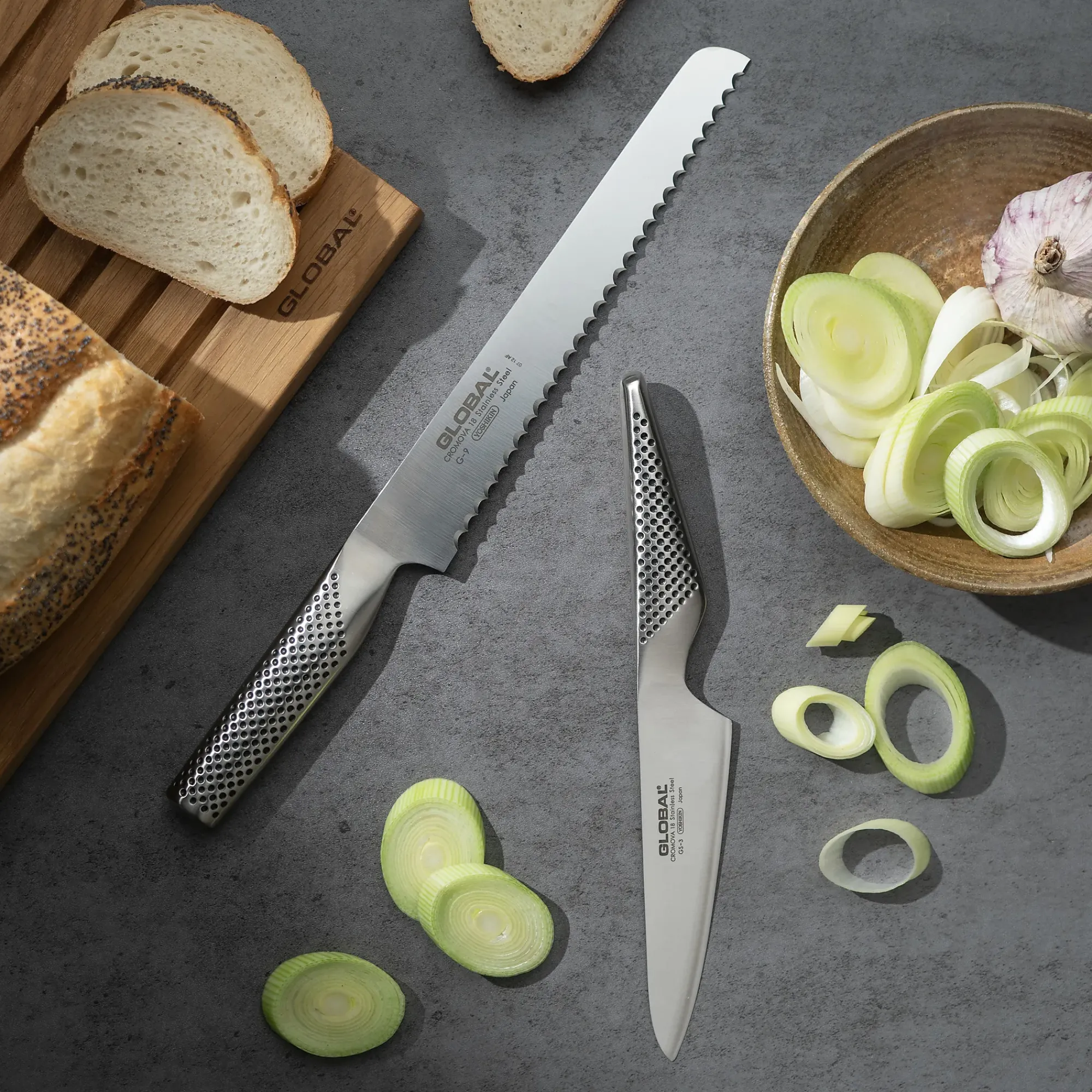 Knivsett 2 deler Universalkniv og Brødkniv G-9 og GS-3-Global Discount