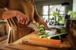 Kokkkekniv stor Functional Form 20cm-Fiskars Hot