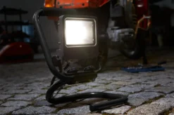 LED Arbeidslampe med stativ 50W 840 4000K-Ledvance