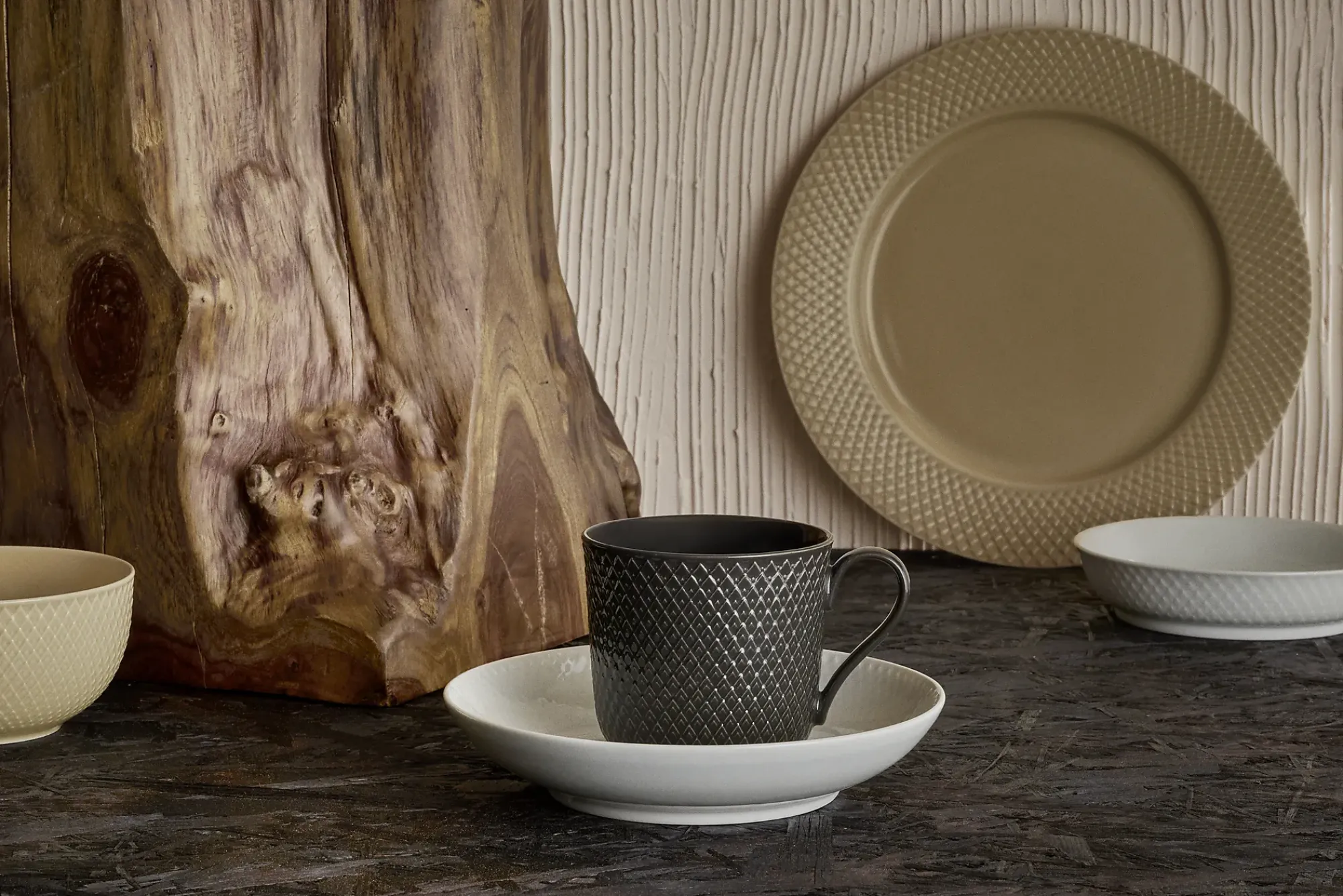 Lunsjtallerken Ø23cm Rhombe Earth Clay-Lyngby porcelæn Hot