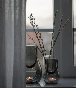 Lykt med hank Design With Light smoke 16cm-Holmegaard Best
