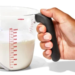 Målebeger vinklet 1l-Oxo Outlet