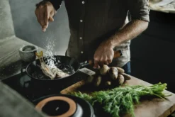 Stekepanne i støpejern Norden 28cm-Fiskars Online