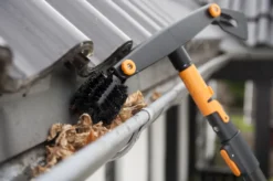 Takrennerenser med teleskopskaft QuikFit-Fiskars Clearance