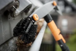 Takrennerenser med teleskopskaft QuikFit-Fiskars Clearance